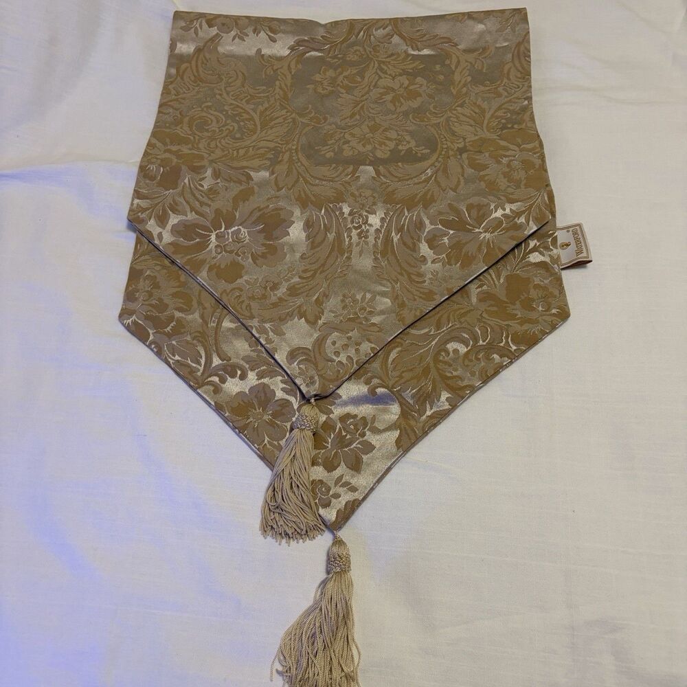 Vintage Waterford Linen Jacquard Table Runner Damask Tassel Cotton Blend 68 x 16 - Picture 4 of 7